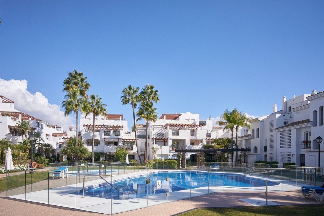 Apartment in San Pedro de Alcantara, Andalusia, Spain 2 - 18855811
