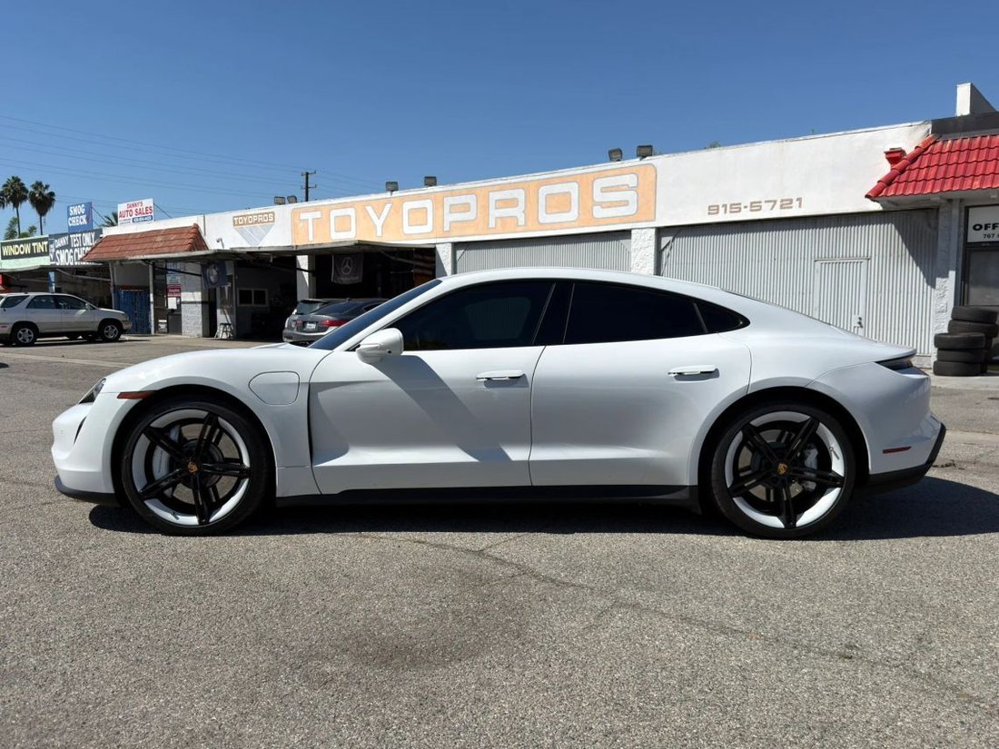 Sedan in Azusa, CA, United States 4 - 18850664
