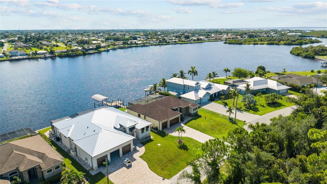 Casa a Port Charlotte, Florida, Stati Uniti 4 - 18846212