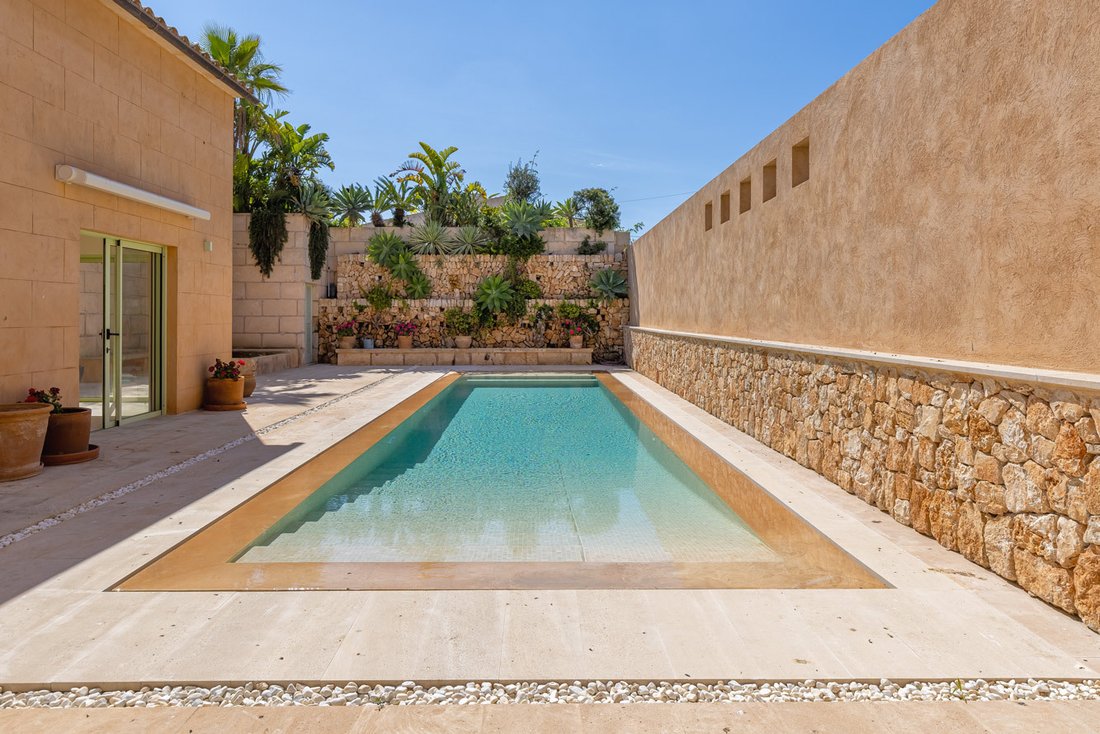 Townhouse in ses Salines, Balearic Islands, Spain 2 - 18847287