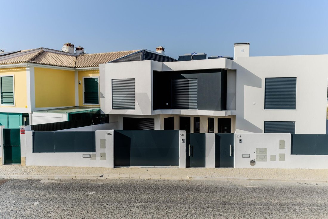 House in Sao Domingos de Rana, Lisbon, Portugal 1 - 16751228
