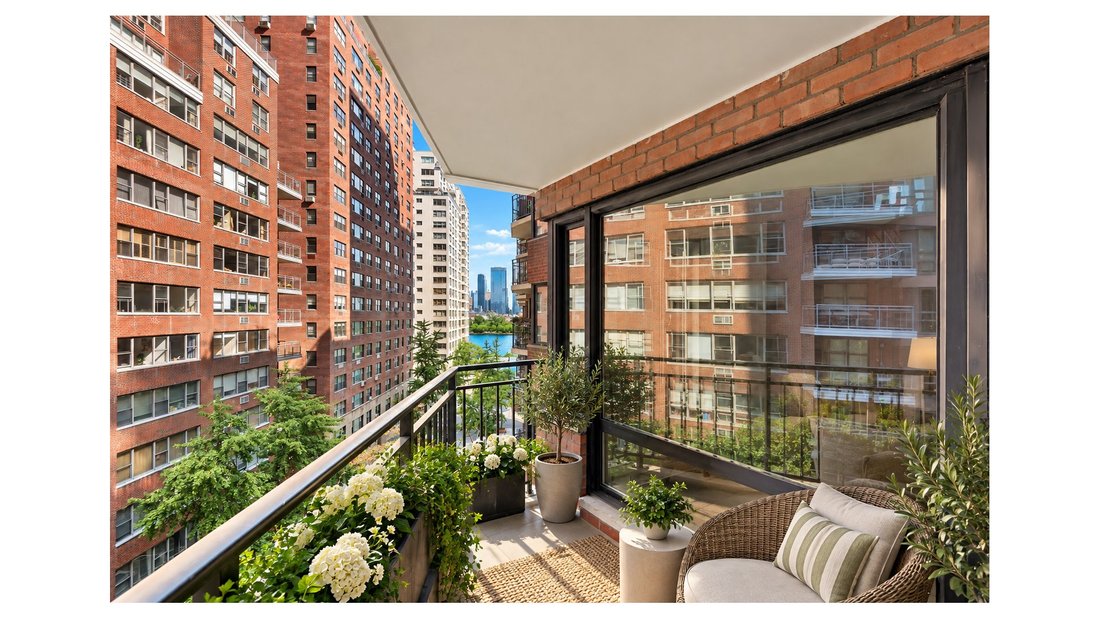 Co Op in New York, New York, United States 1 - 18847544