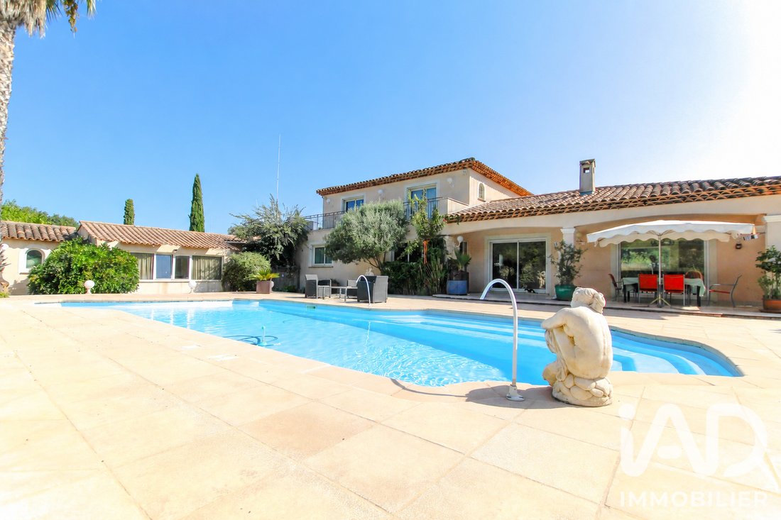 Casa en Ecarts, Roquebrune-sur-Argens, Francia 1 - 18852134