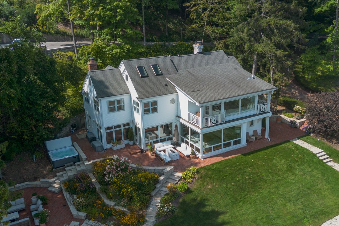 Casa a Fox Point, Wisconsin, Stati Uniti 2 - 18849879
