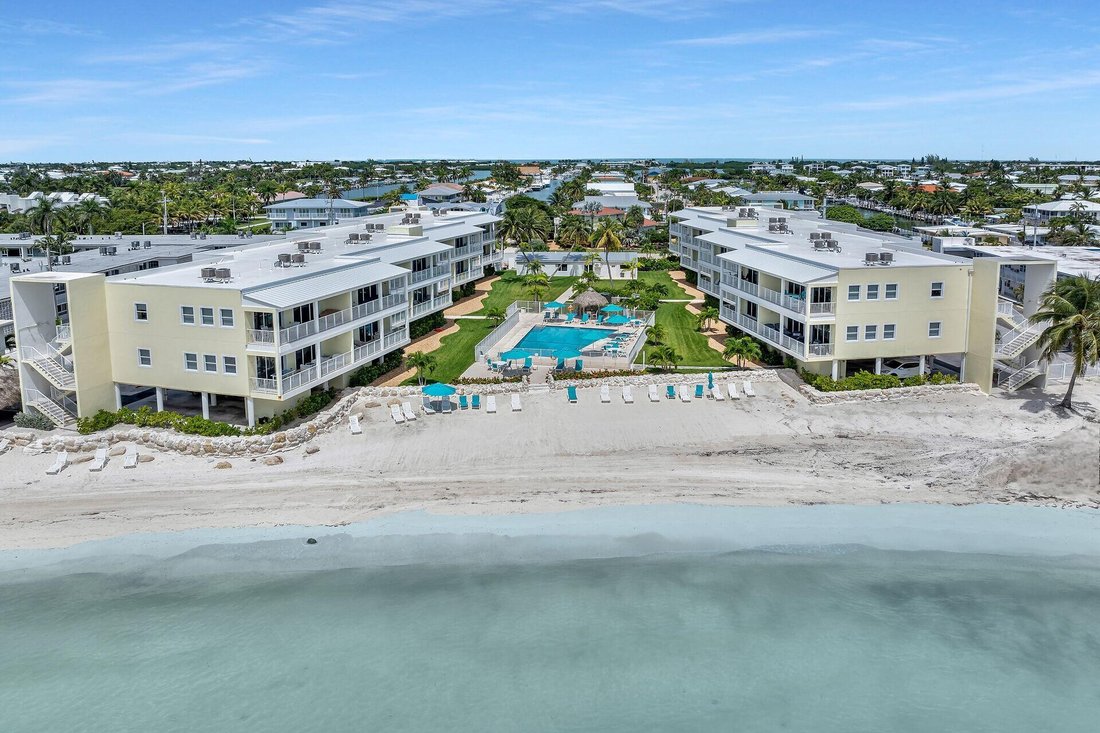 Condominio en Key Colony Beach, Florida, Estados Unidos 3 - 18851253