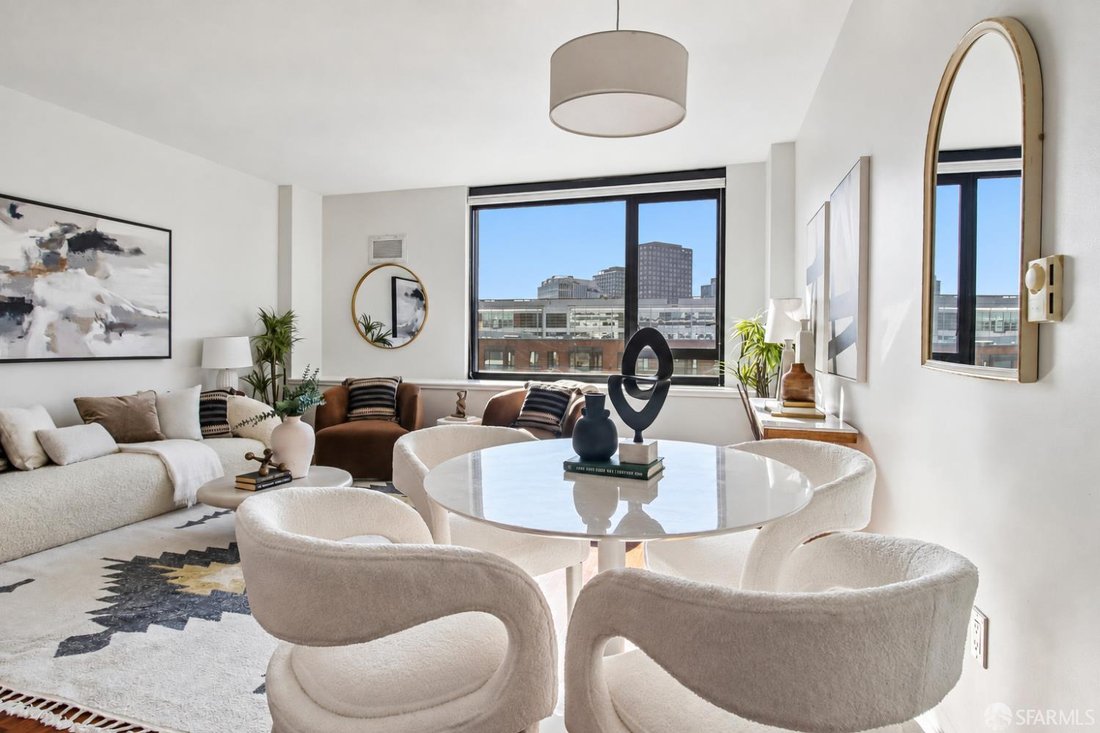 Condo in San Francisco, California, United States 3 - 18849388