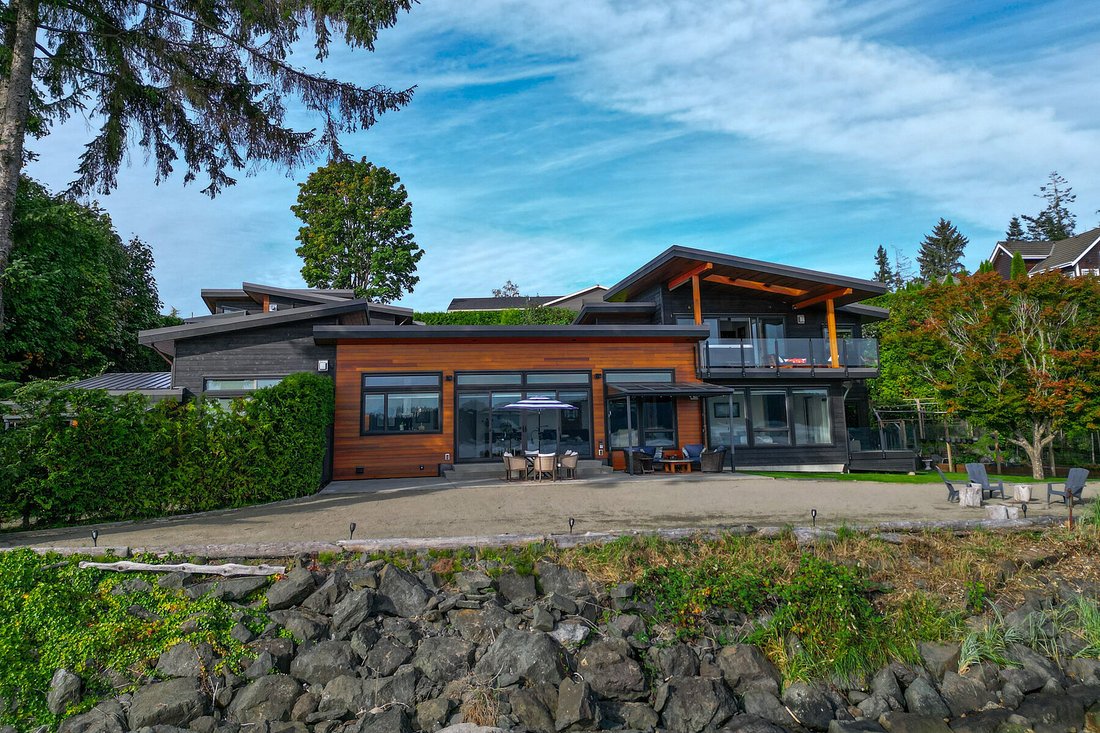 House in Campbell River, British Columbia, Canada 1 - 18849294