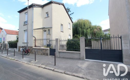 House in Vitry-sur-Seine, Ile-de-France, France 1