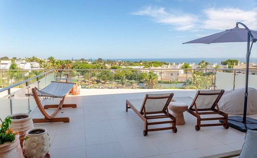 Apartment in Praia dos Pescadores, Olhos de Agua, Portugal 1