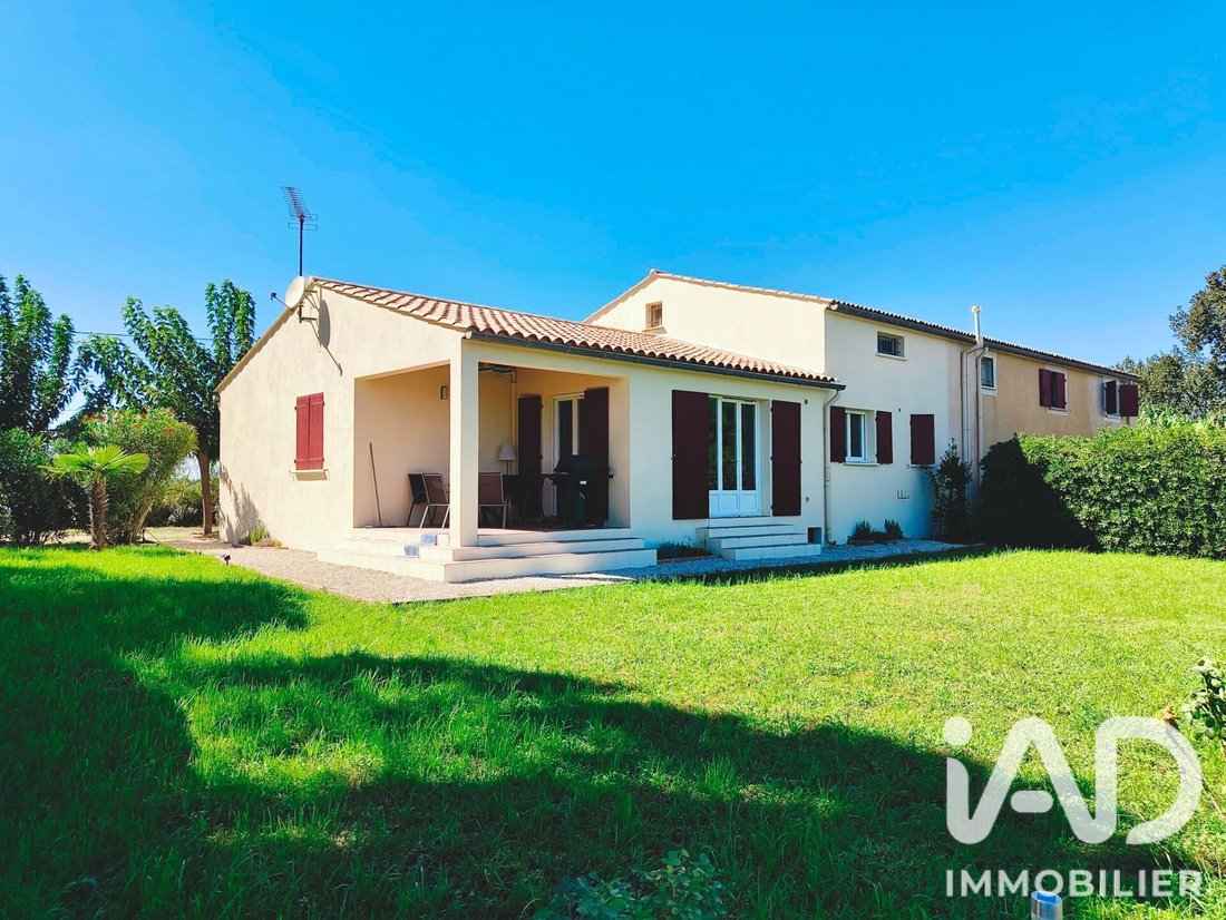 Casa en San Lorenzo-d'Aigouze, Occitania, Francia 1 - 18855577