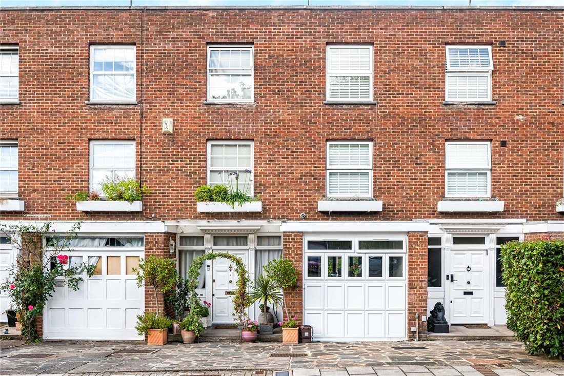 House in Barnet, England 1 - 18856375