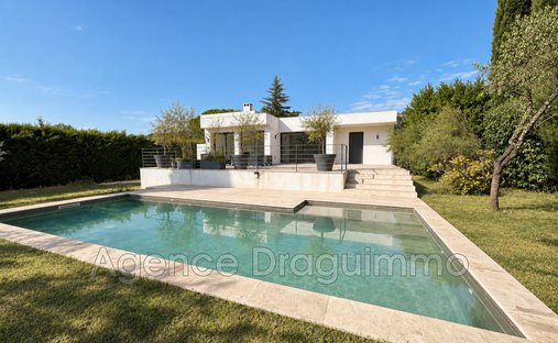 Villa in Centre Ancien, Draguignan, France 1