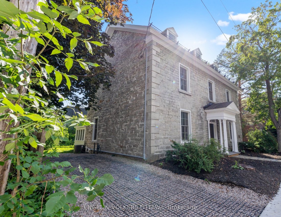 House in Ottawa, Ontario, Canada 2 - 18847825
