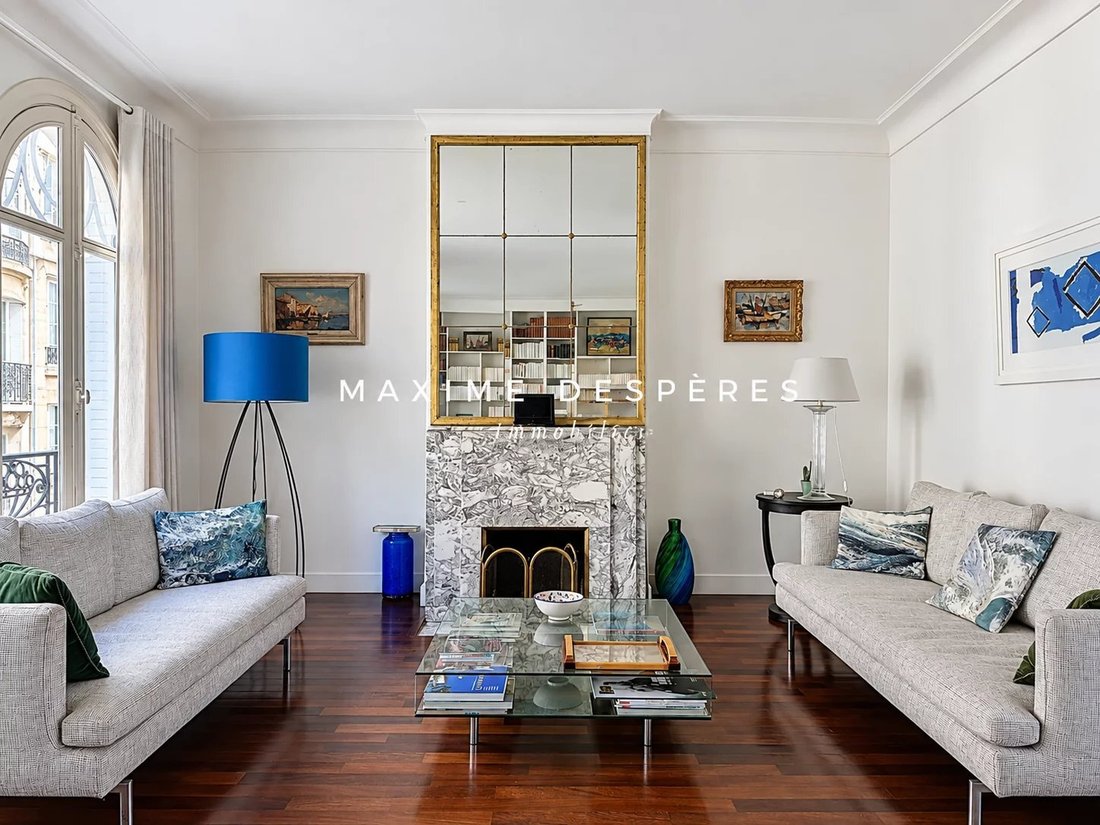 Apartment in Saint James-Général Koenig, Neuilly-sur-Seine, France 3 - 17902561