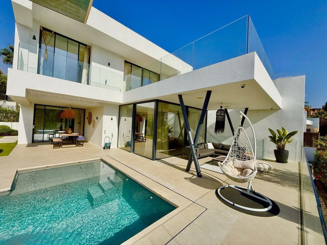 Villa in Estepona, Andalusia, Spain 1 - 18855807