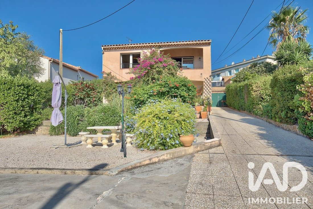 House in La Ciotat, Provence-Alpes-Côte d'Azur, France 2 - 18852157