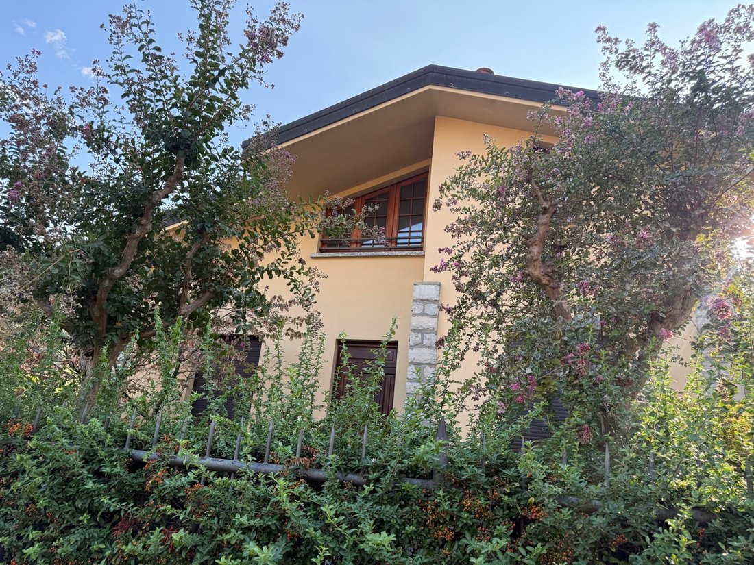 Villa in Canzo, Lombardei, Italien 5 - 18846125