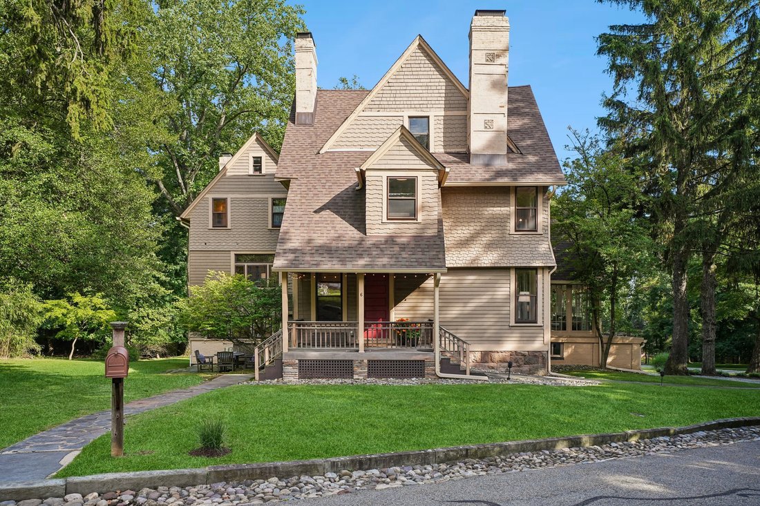 House in Arlington, Massachusetts, United States 1 - 18843516