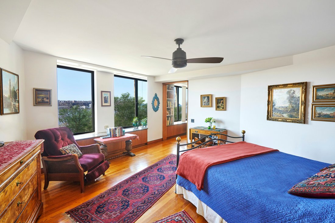 Co Op in New York, New York, United States 4 - 17574541