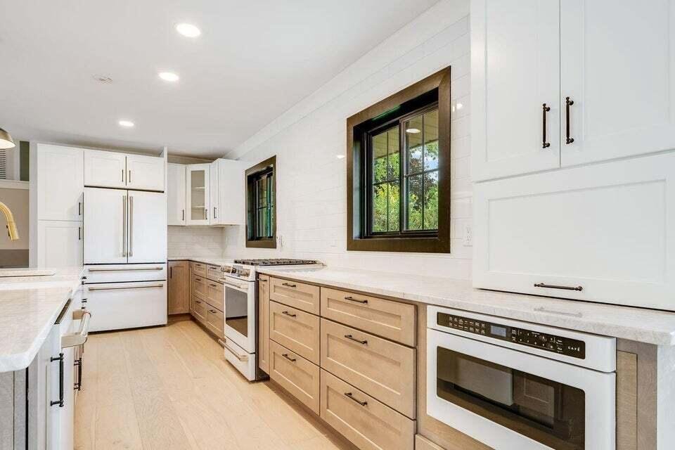 House in Elm Grove, Wisconsin, United States 3 - 18855697
