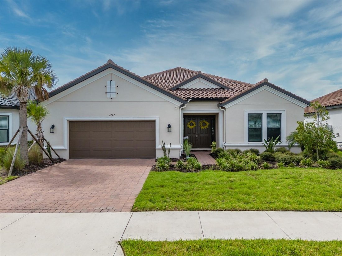 House in Zephyrhills, Florida, United States 2 - 18842209