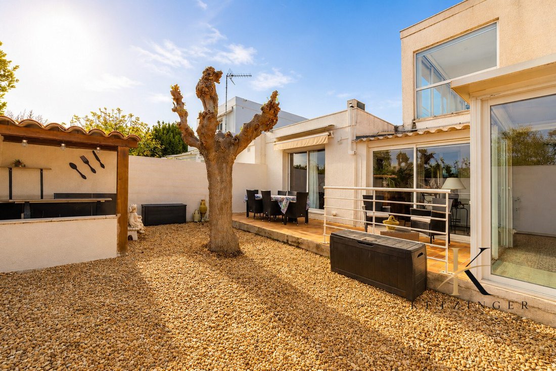 House in Centre Ville, Mauguio, France 4 - 16628879