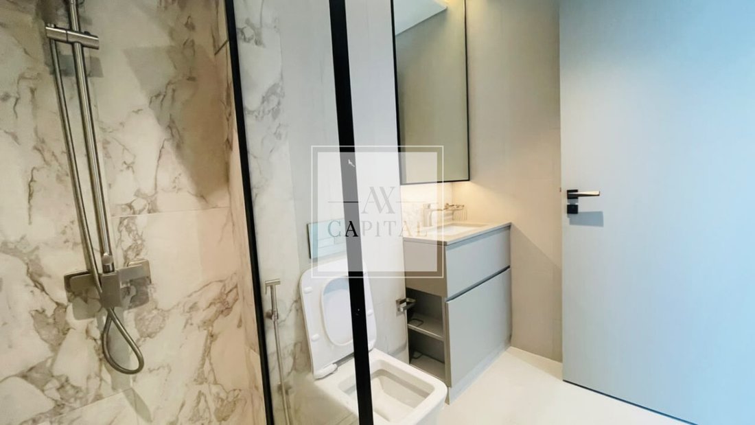 Apartment in Business Bay, Dubai, United Arab Emirates 1 - 18853494