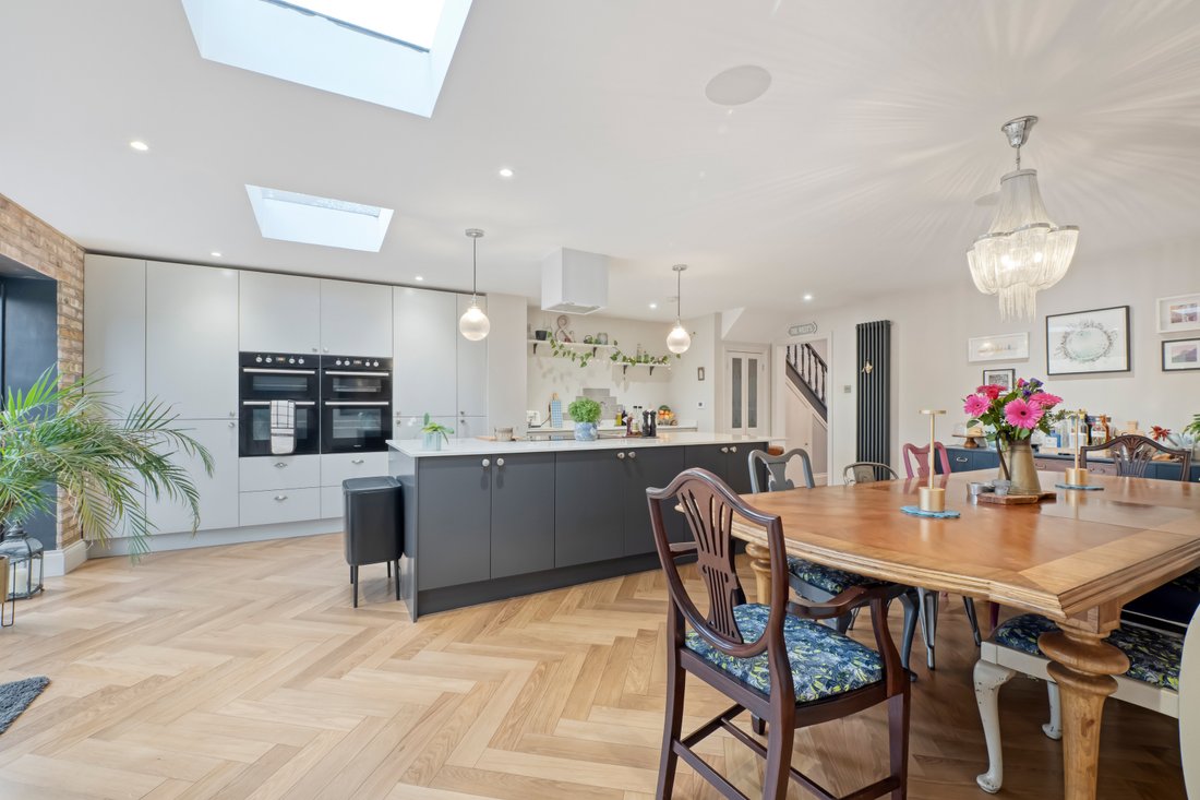 House in Cheam, London Borough of Sutton, England 5 - 18849992