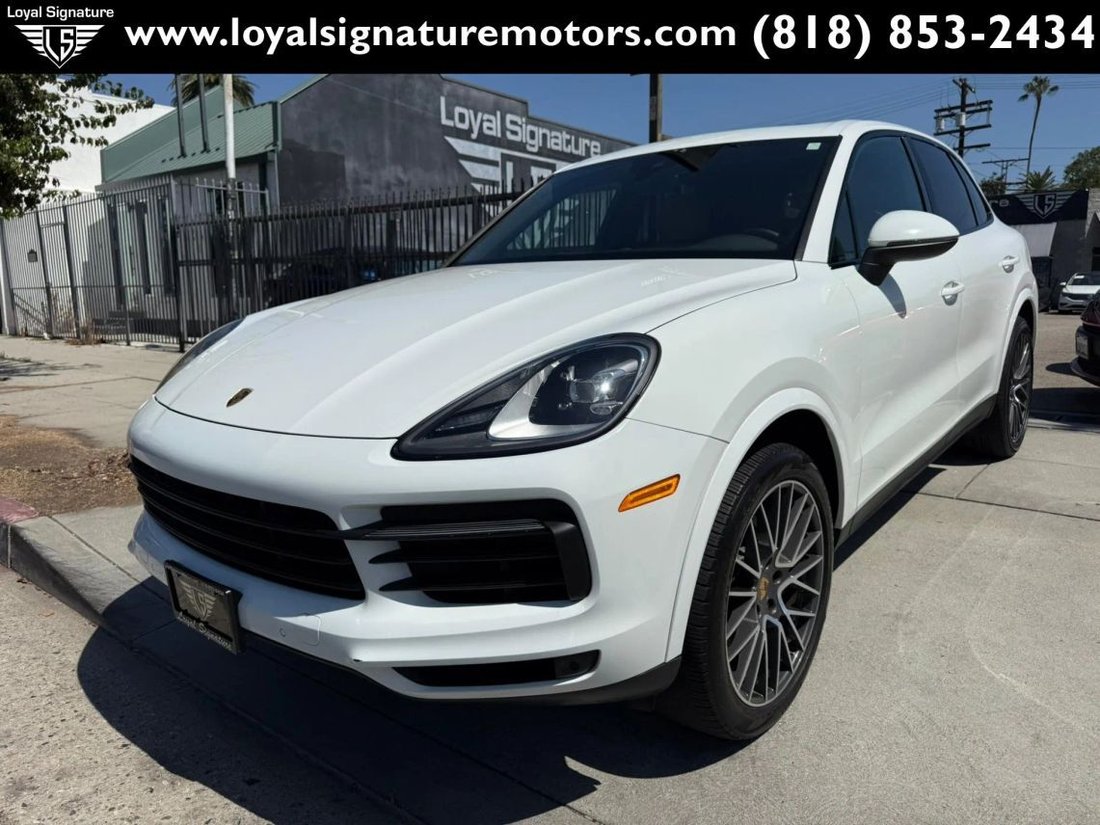 Suv in Van Nuys, CA, United States 3 - 18856050