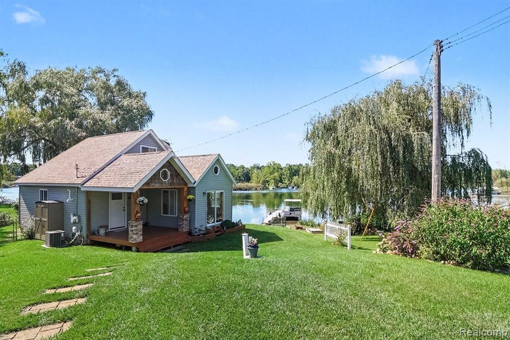 House in White Lake charter Township, Michigan, United States 1 - 18853027