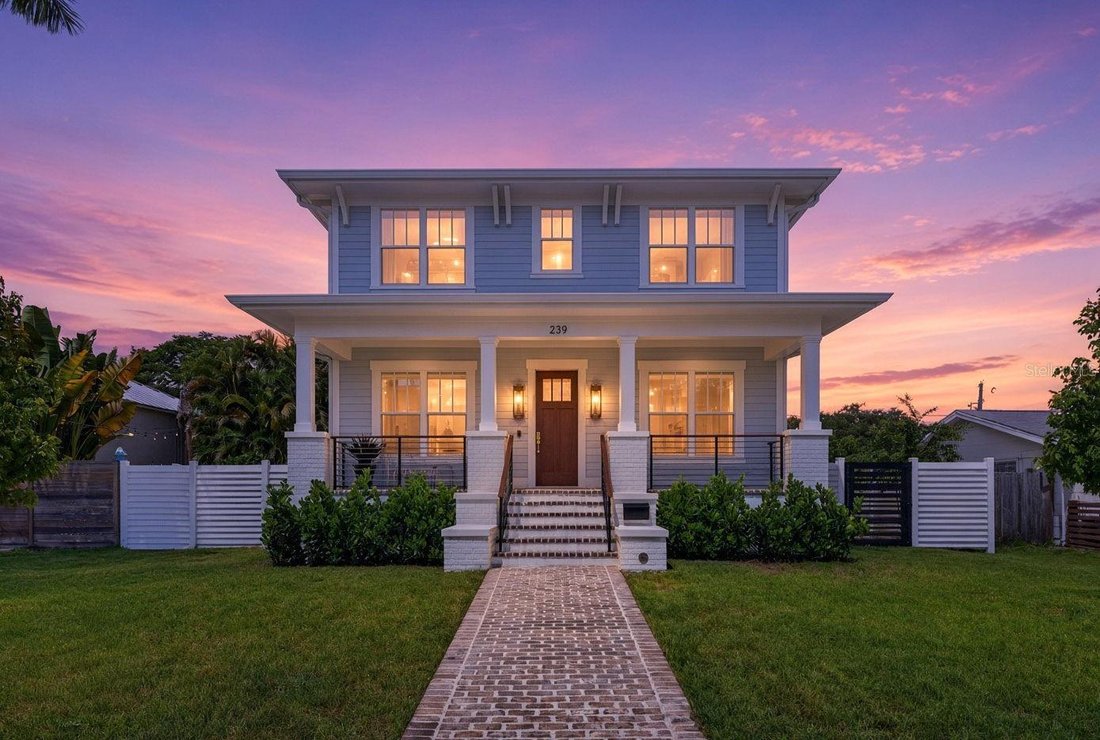 House in St. Petersburg, Florida, United States 1 - 18853413