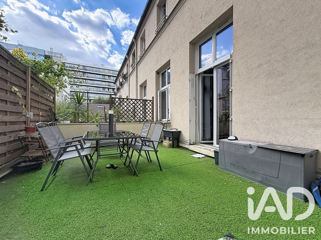 Apartment in Belleville-Saint Maur, Paris 11e Arrondissement, Paris 1 - 18852173