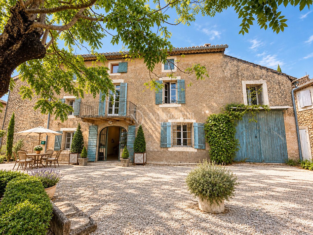 Haus in Cabrières-d'Avignon, Provence-Alpes-Côte d'Azur, Frankreich 1 - 18472873
