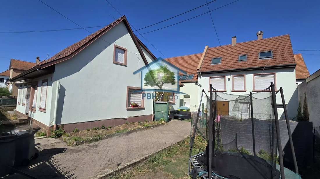 Estate in Munchacker-Matzacker-Baerenfeld-Saint Joseph-Marxenhouse, Haguenau, France 1 - 16289589