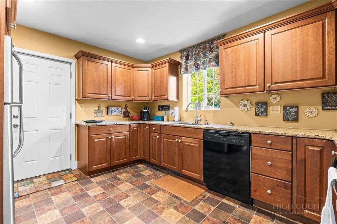 House in West Jefferson, North Carolina, United States 4 - 18845905