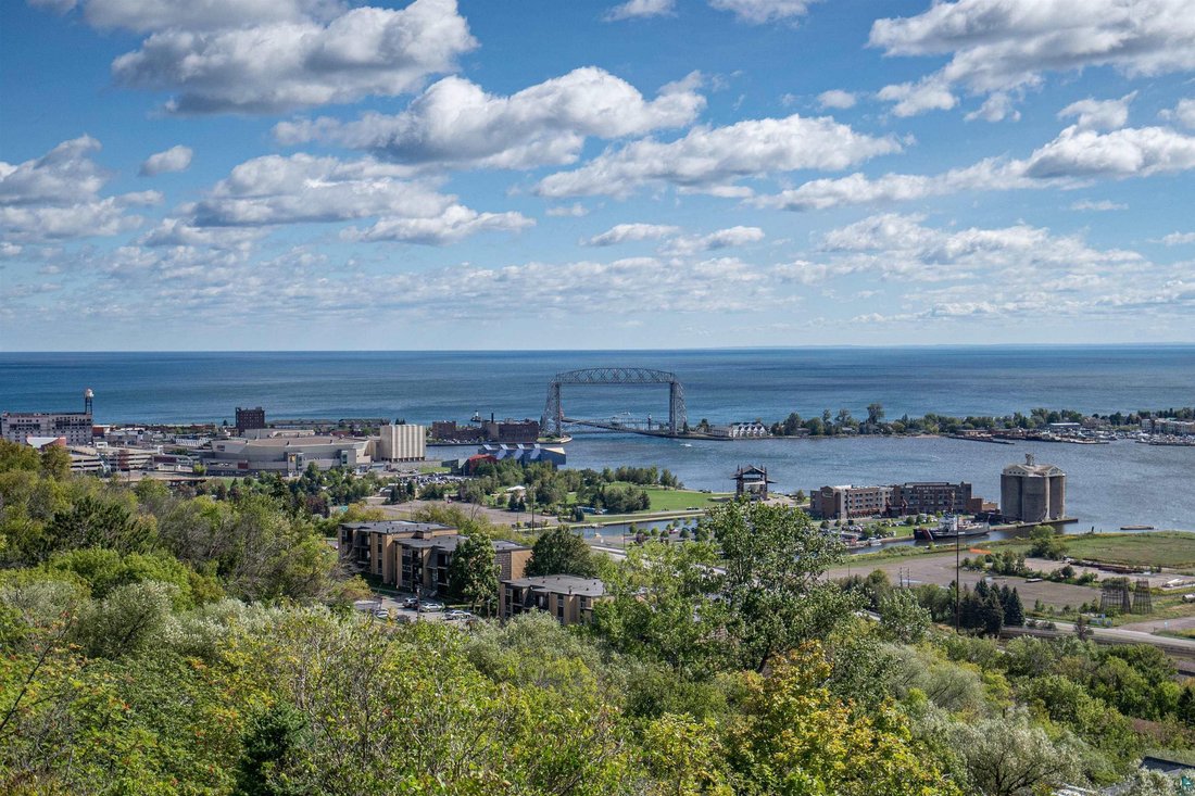 Terrain à Duluth, Minnesota, États-Unis 5 - 18855040