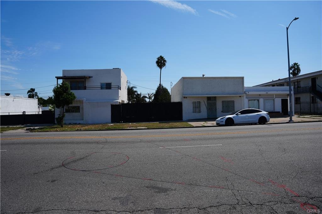 Los Angeles, California, United States 5 - 18852010