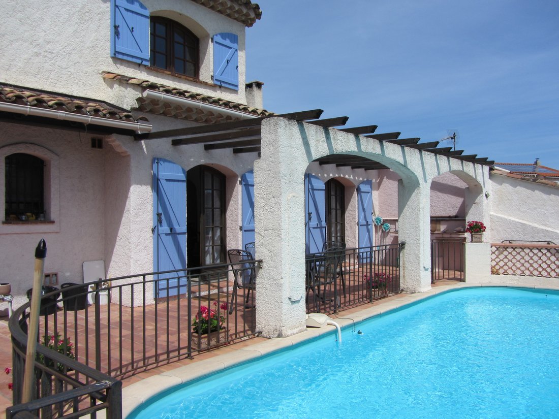 Villa in Exterieurs, Fréjus, Frankreich 2 - 18847698