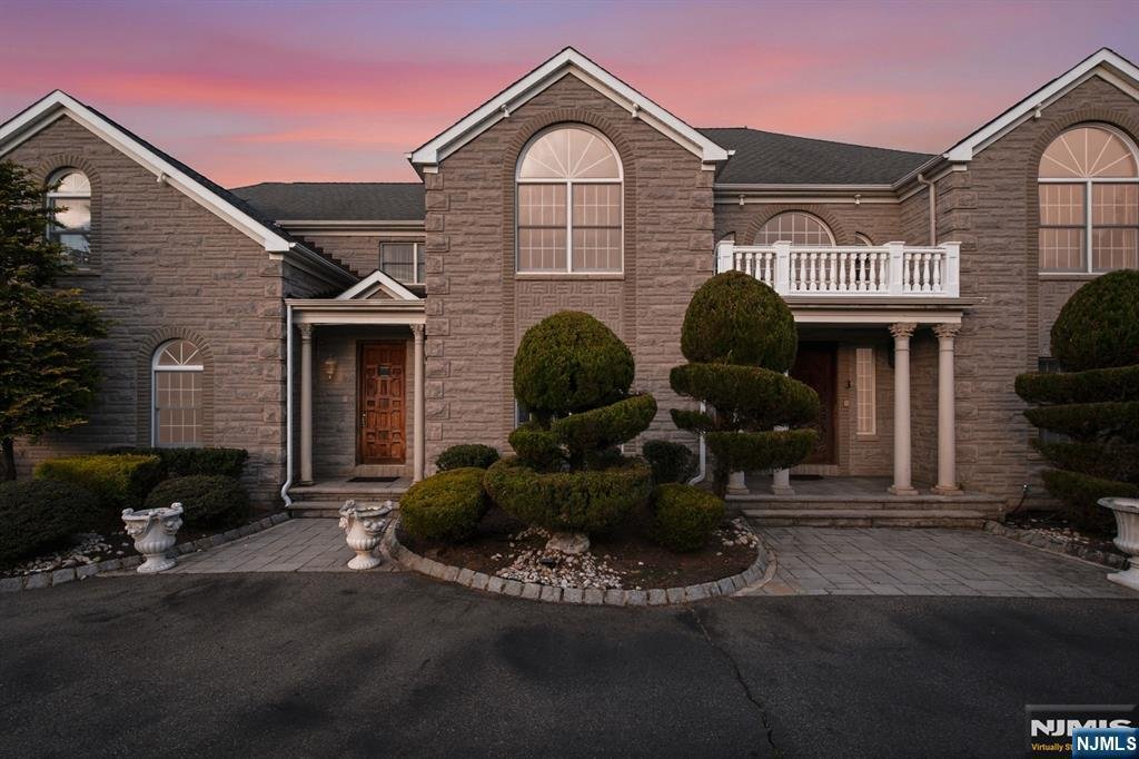 Maison à Marlboro Township, New Jersey, États-Unis 1 - 18735307