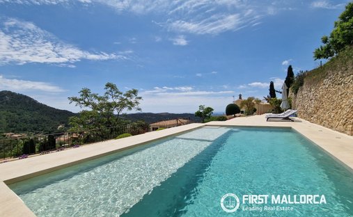 Villa in Puigpunyent, Balearic Islands, Spain 1
