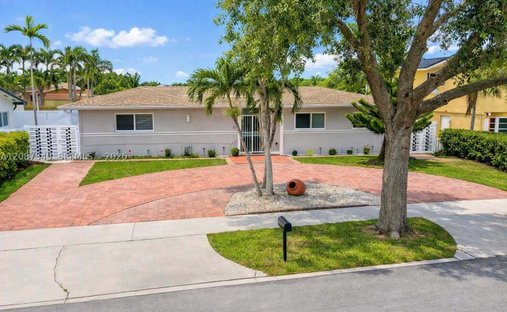 House in Hialeah, Florida, United States 1