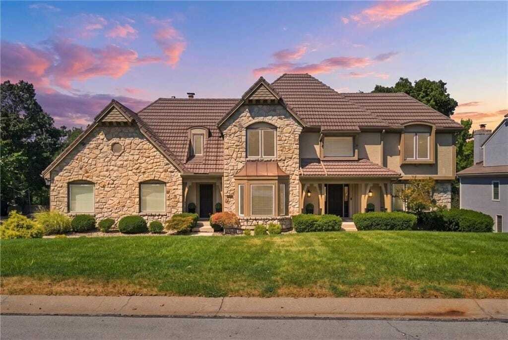 House in Leawood, Kansas, United States 2 - 18854010