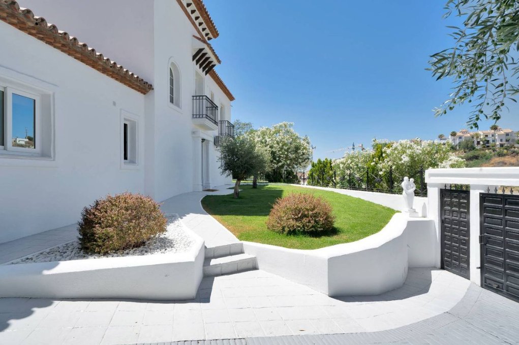Villa in Marbella, Andalusien, Spanien 4 - 18855035