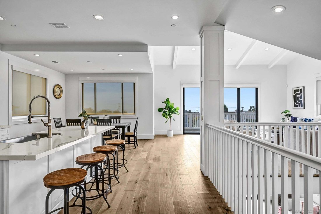 Condo in San Diego, California, United States 3 - 18855632