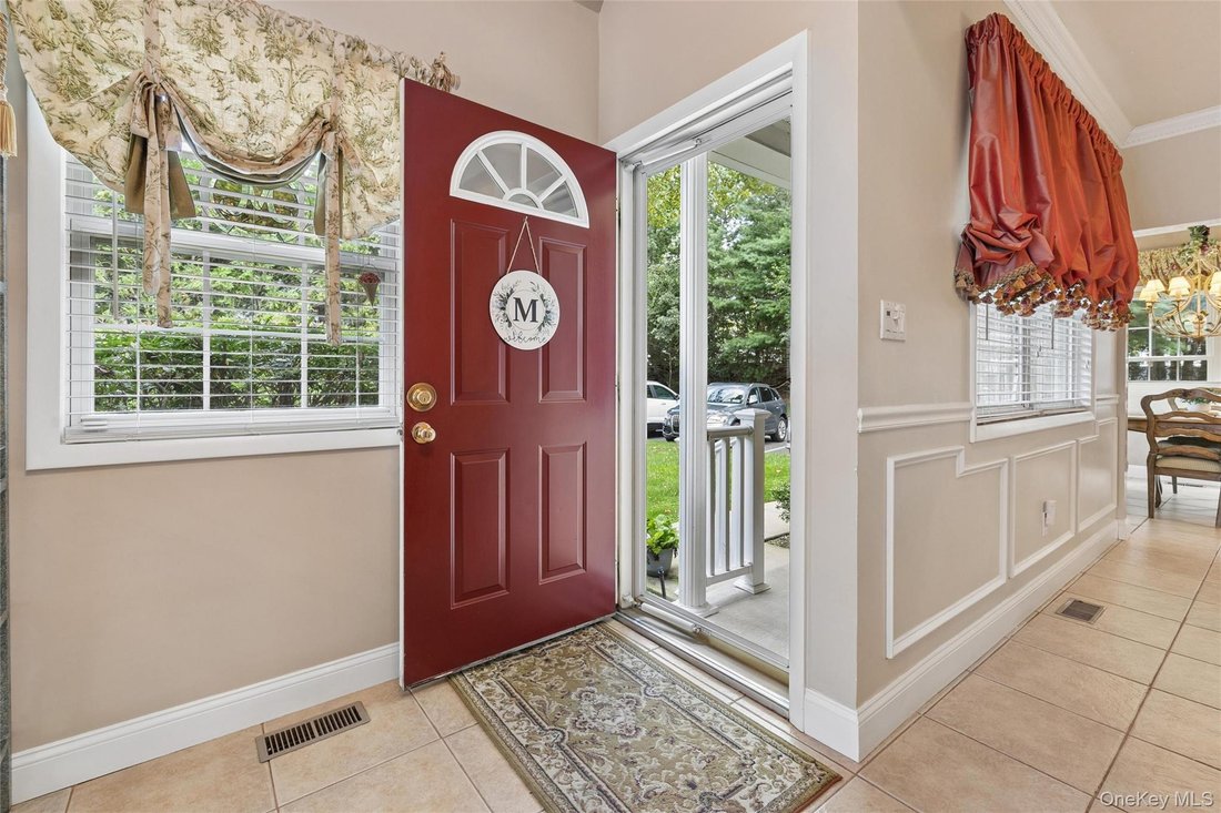Condo in Nesconset, New York, United States 3 - 18847570