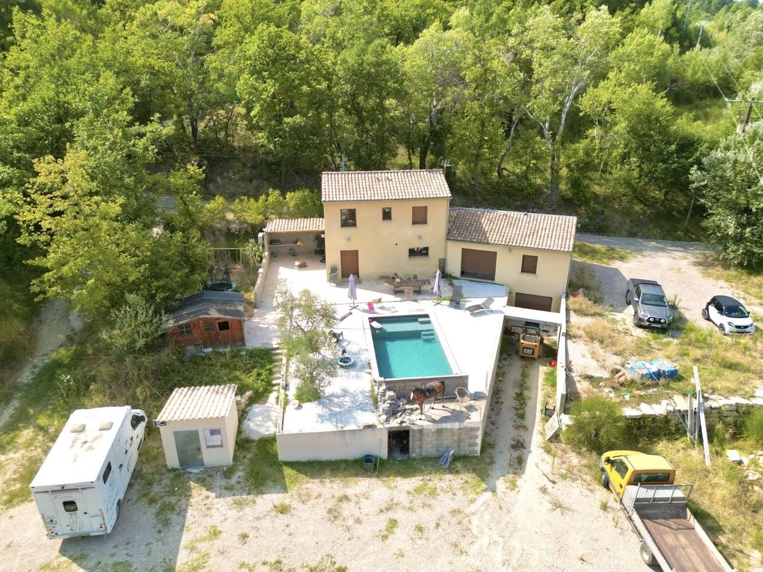 House in Crestet, Provence-Alpes-Côte d'Azur, France 5 - 18857429
