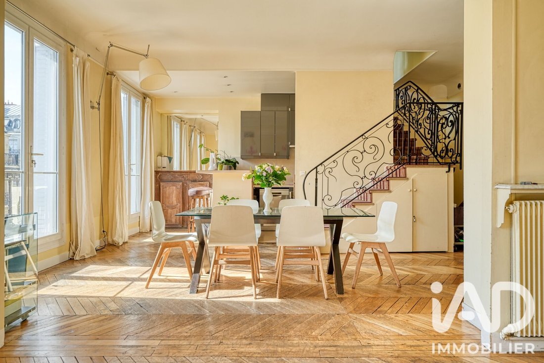 Apartment in Europe, Paris 8e Arrondissement, Paris 4 - 18855695