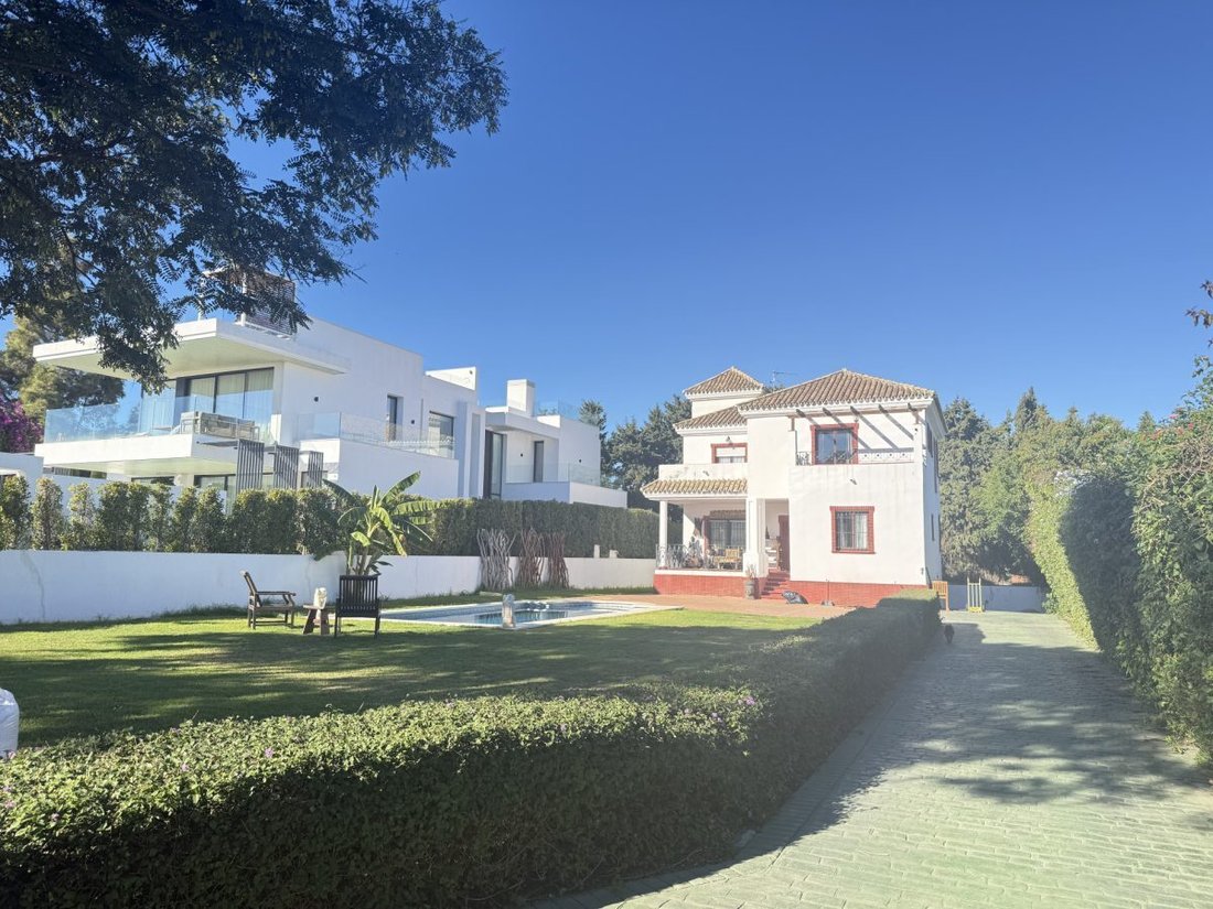Villa a Guadalmina Baja, San Pedro de Alcántara, Spagna 3 - 18857745