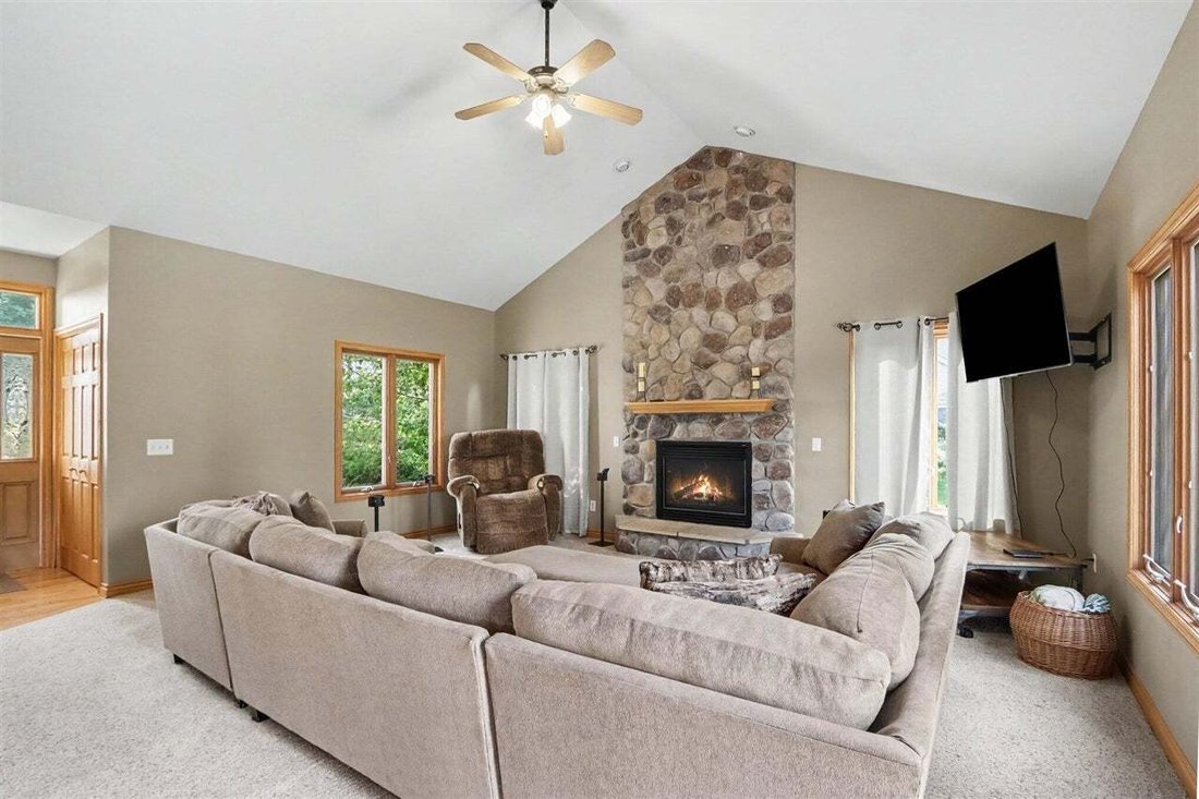 House in Scotts, Michigan, United States 3 - 18846515