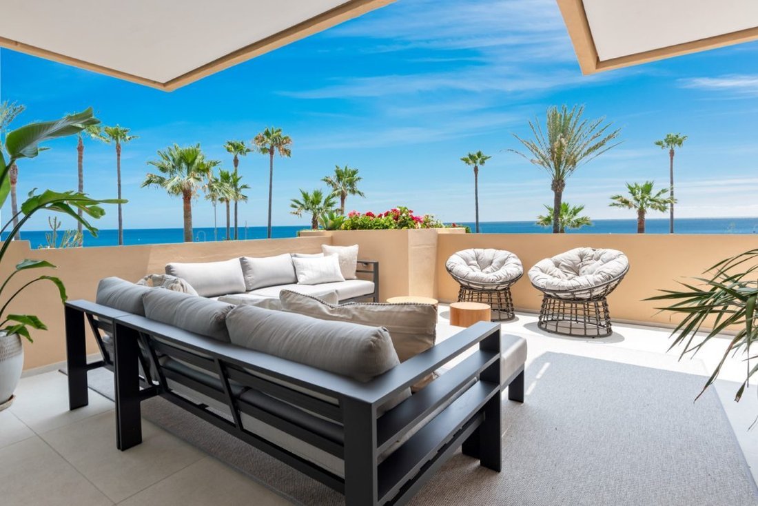 Apartment in Cancelada, Estepona, Andalusia 1 - 18862450